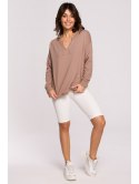 B225 Bluza z wycięciem w dekolcie