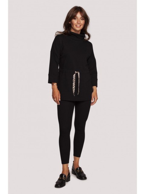B236 Bluza z golfem i tasiemką w centki B236 Bluza z golfem i tasiemką w centki