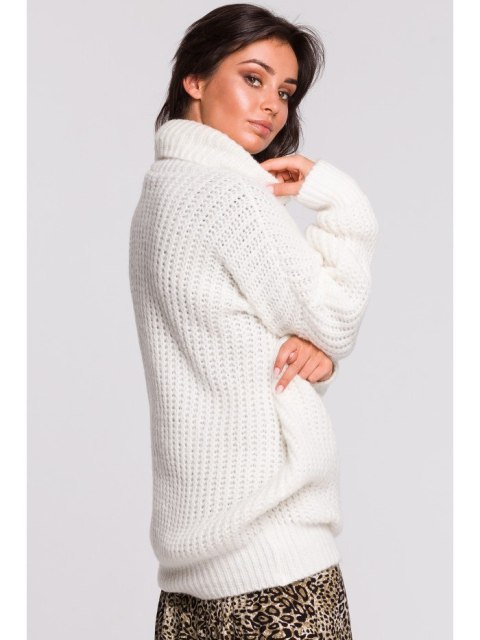 BK030 Długi sweter z golfem BK030 Długi sweter z golfem