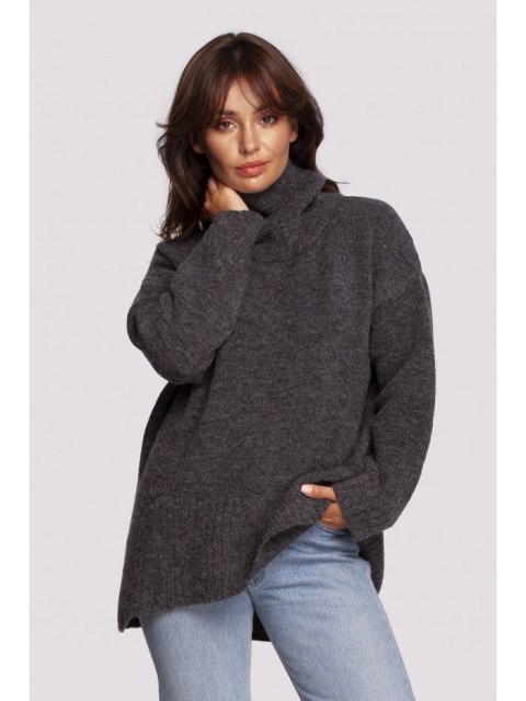 BK086 Sweter z golfem i rozcięciem z tyłu BK086 Sweter z golfem i rozcięciem z tyłu