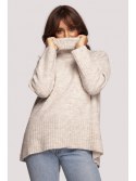 BK086 Sweter z golfem i rozcięciem z tyłu