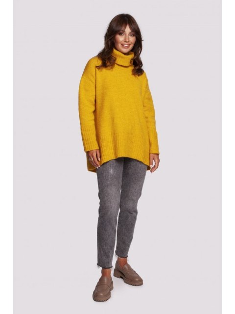 BK086 Sweter z golfem i rozcięciem z tyłu BK086 Sweter z golfem i rozcięciem z tyłu