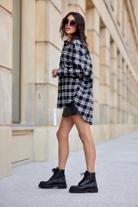Jolene - koszula oversize w kratę A24 Jolene - koszula oversize w kratę A24