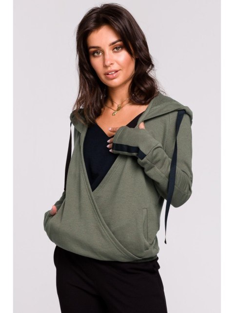 B127 Bluza z kapturem i przodem na zakładkę B127 Bluza z kapturem i przodem na zakładkę